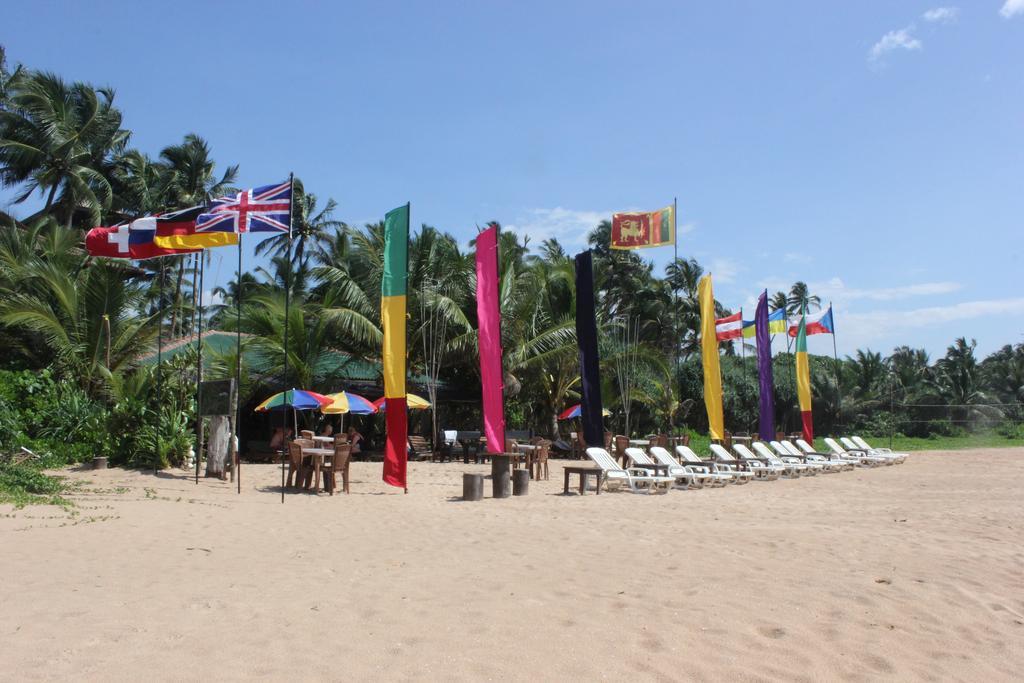 Warahena Beach Hotel Bentota Eksteriør billede