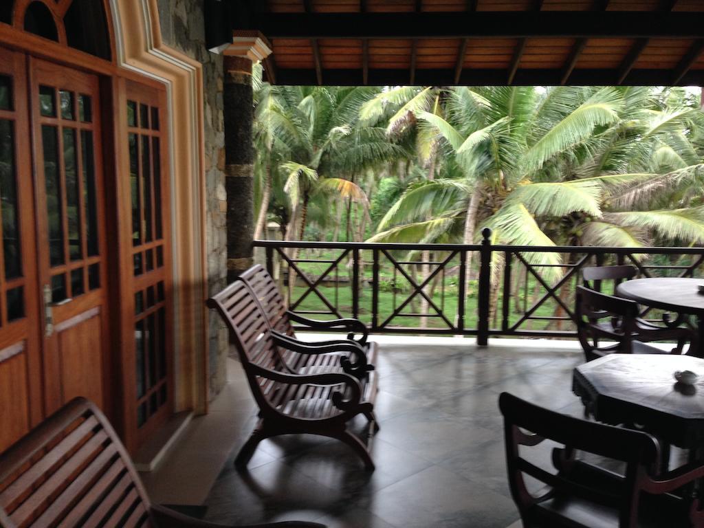 Warahena Beach Hotel Bentota Eksteriør billede